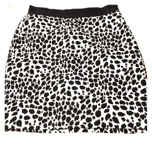 Animal print mini skirt Ann Taylor size 6